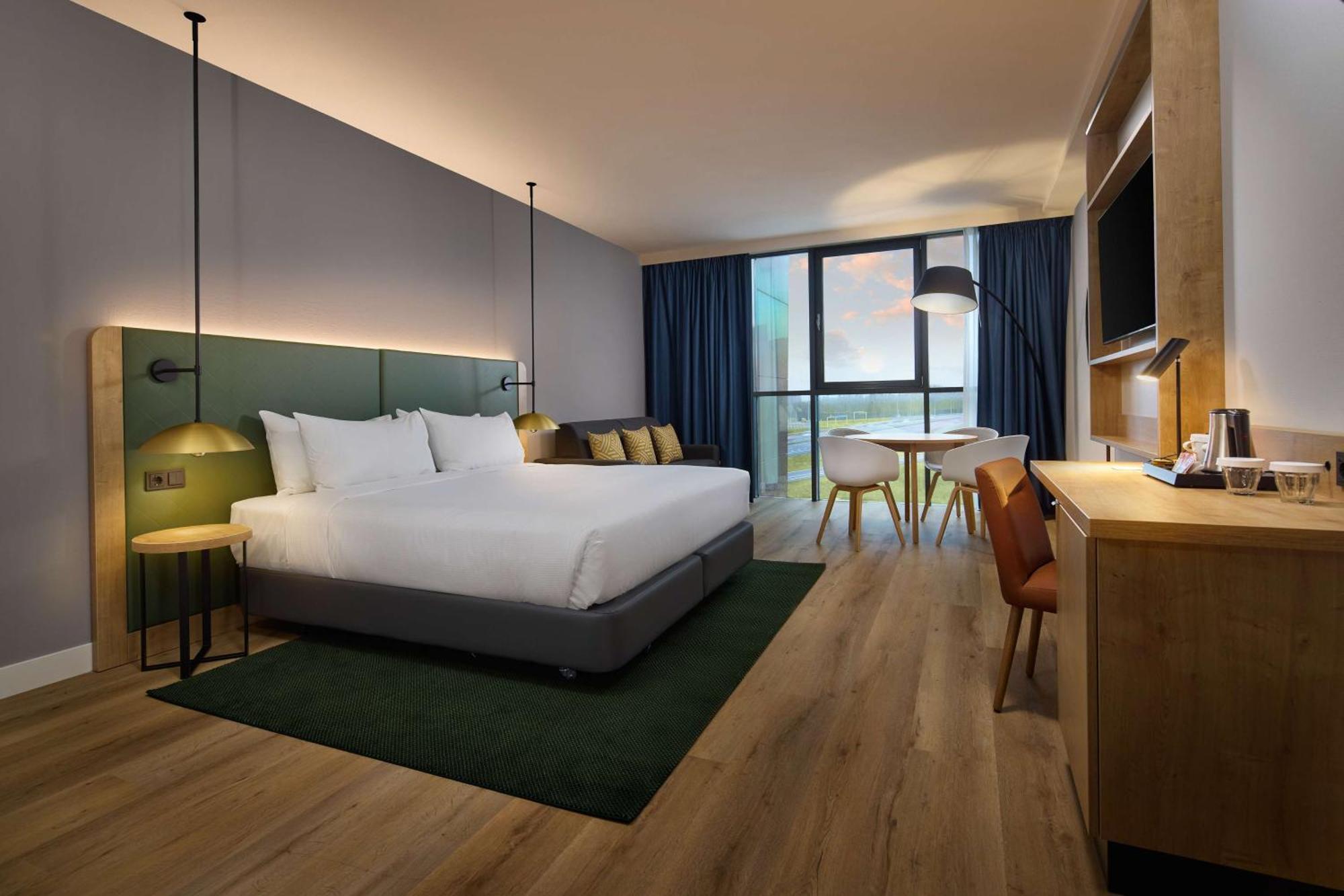 Hilton Garden Inn Leiden Bagian luar foto