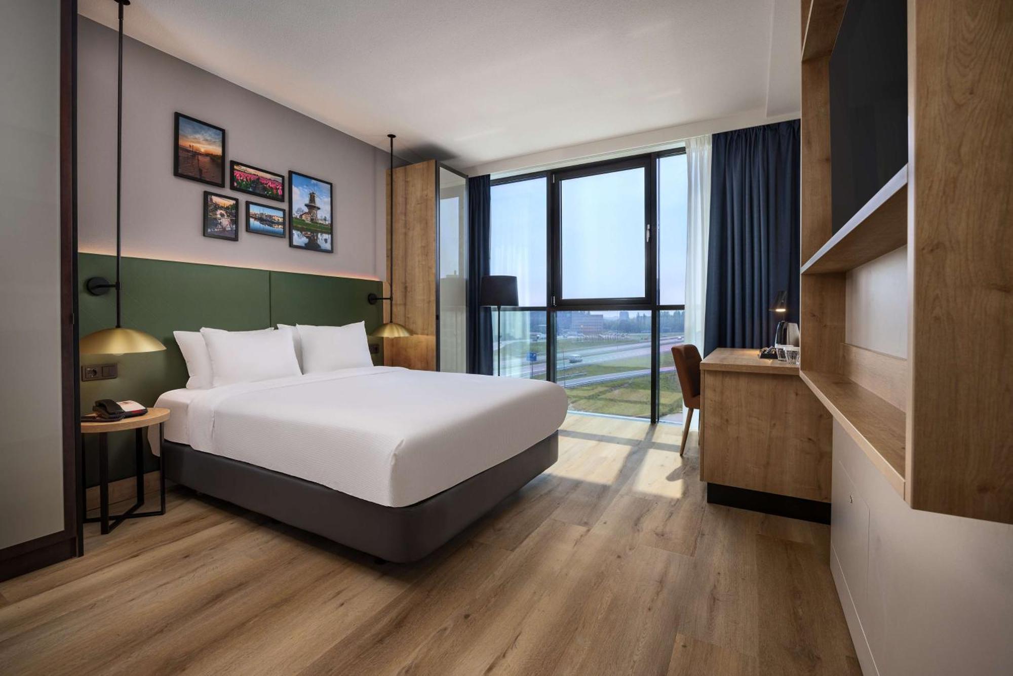 Hilton Garden Inn Leiden Bagian luar foto
