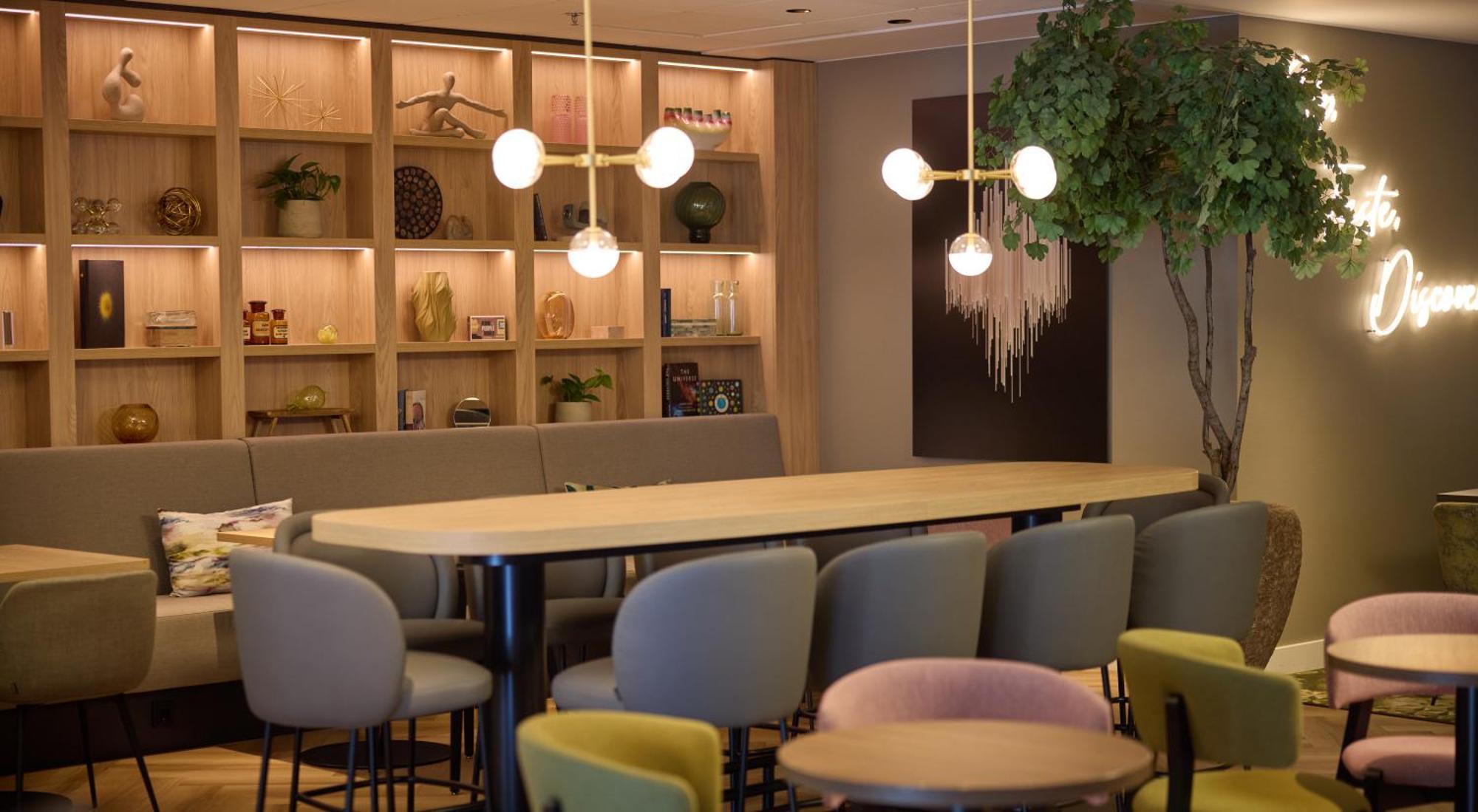 Hilton Garden Inn Leiden Bagian luar foto