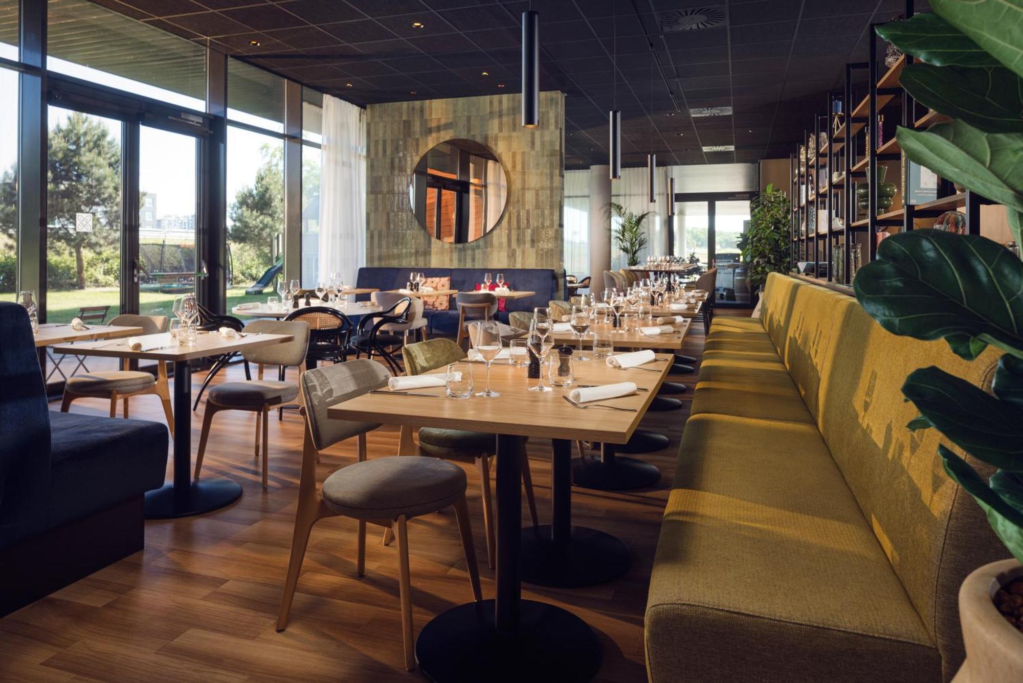 Hilton Garden Inn Leiden Bagian luar foto