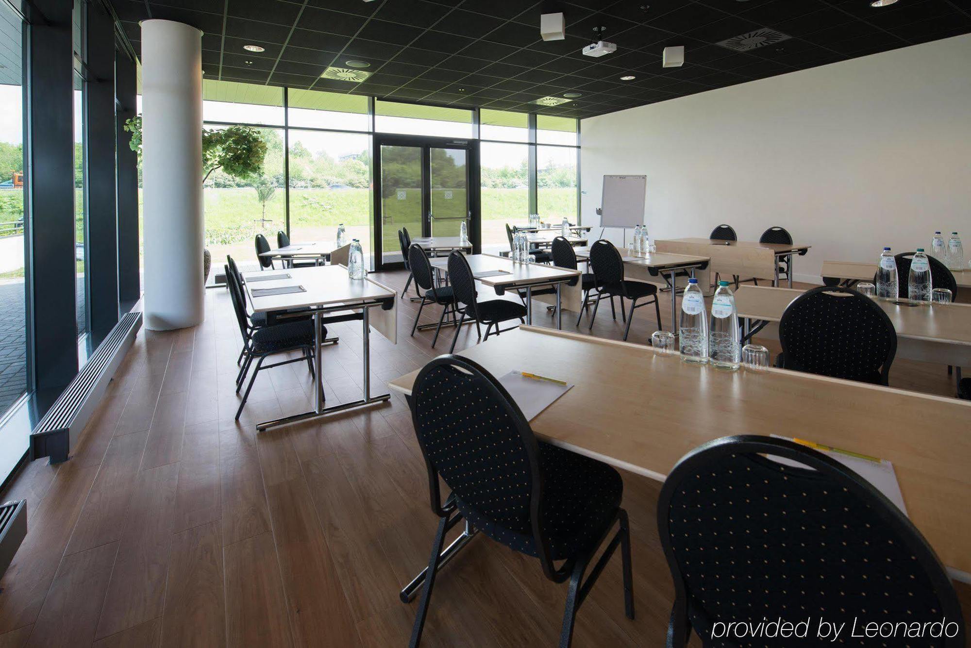 Hilton Garden Inn Leiden Bagian luar foto