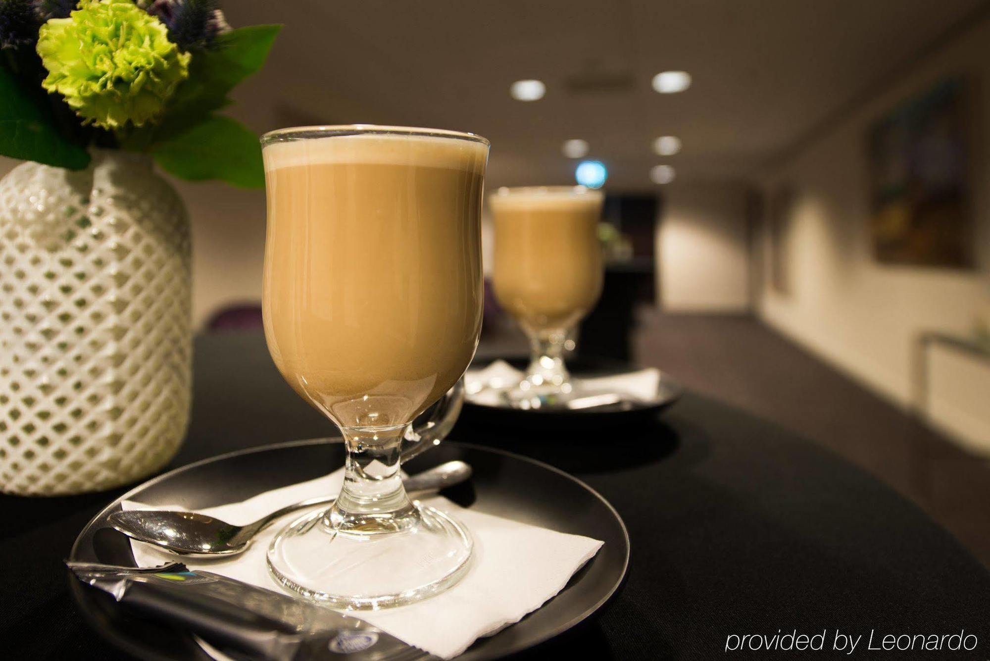 Hilton Garden Inn Leiden Bagian luar foto